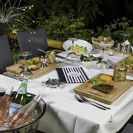 Uslu Hotel Royal Yachting ホテル Topanca Adası